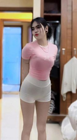 Experience Unforgettable Moments with Lian Frost by Your Side