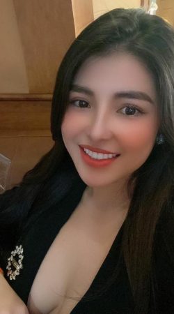 Experience Unforgettable Moments with Kaho Pearl's Enchanting Presence